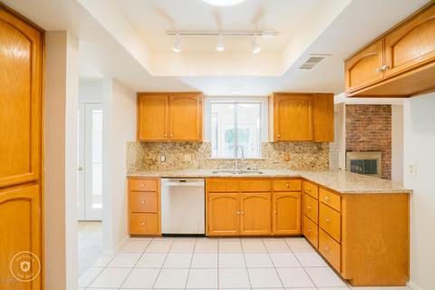 701 W Why Worry Ln, Phoenix, AZ 85021 photo 2