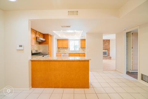 701 W Why Worry Ln, Phoenix, AZ 85021 photo 6