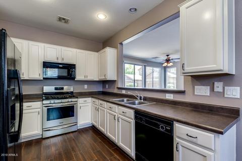 2925 S Hansen Dr, Gilbert, AZ 85295 photo 9