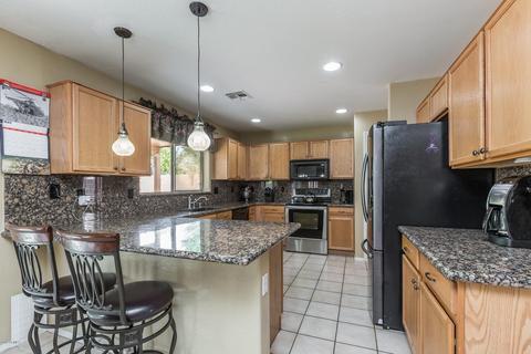 10214 E Capri Ave, Mesa, AZ 85208 photo 8