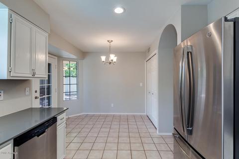 3637 E Rosemonte Dr, Phoenix, AZ 85050 photo 9