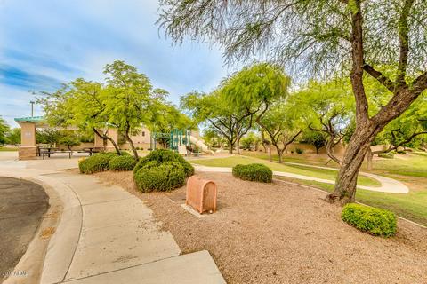 1672 S Hazel St, Gilbert, AZ 85295 photo 32