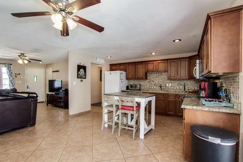 3441 E Claire Dr, Phoenix, AZ 85032 photo 2