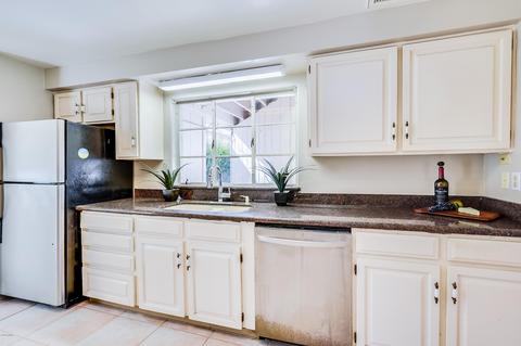 3335 E Osborn Rd, Phoenix, AZ 85018 photo 18