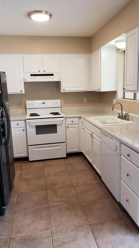 583 S Gold Dr, Apache Junction, AZ 85120 photo 2
