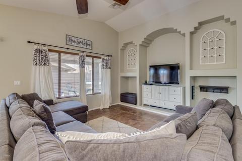 8736 E Portobello Ave, Mesa, AZ 85212 photo 4