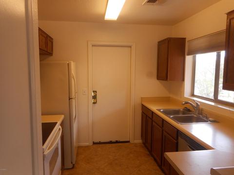 1016 E Greenlee Ave, Apache Junction, AZ 85119 photo 5