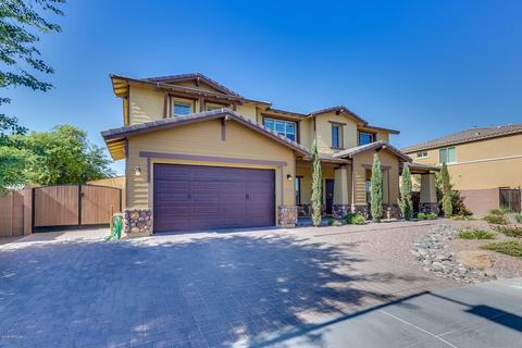 3831 Ellis St, Mesa, AZ 85205 photo 2