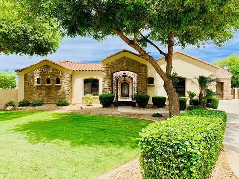 15404 E Pickett Ct, Gilbert, AZ 85298 photo 2