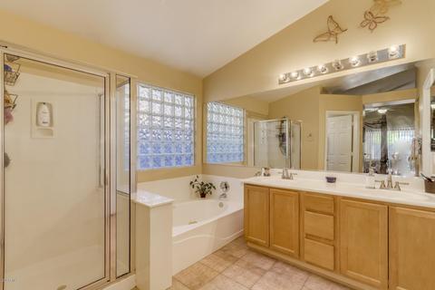 4105 E Lariat Ln, Phoenix, AZ 85050 photo 11