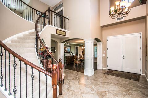 286 E Dennisport Ct, Gilbert, AZ 85296 photo 2