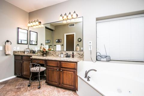 286 E Dennisport Ct, Gilbert, AZ 85296 photo 25