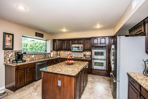 286 E Dennisport Ct, Gilbert, AZ 85296 photo 13