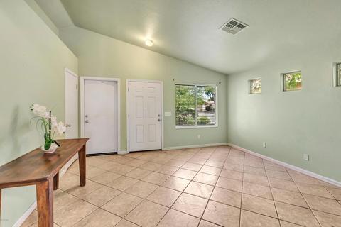 917 E Graham Ln, Apache Junction, AZ 85119 photo 3