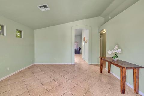 917 E Graham Ln, Apache Junction, AZ 85119 photo 4