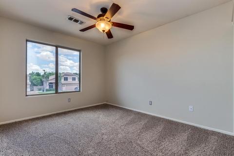 1348 N Thunderbird Ct, Gilbert, AZ 85234 photo 4