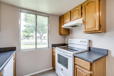 1006 E Redfield Rd, Tempe, AZ 85283 photo 9