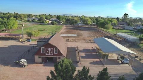 13902 E Morgan Dr, Gilbert, AZ 85295 photo 4