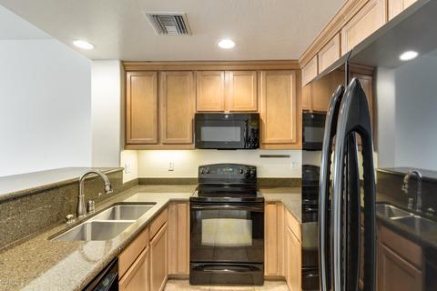 815 E Rose Ln #109, Phoenix, AZ 85014 photo 2
