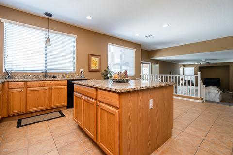 2910 E Comstock Dr, Gilbert, AZ 85296 photo 10