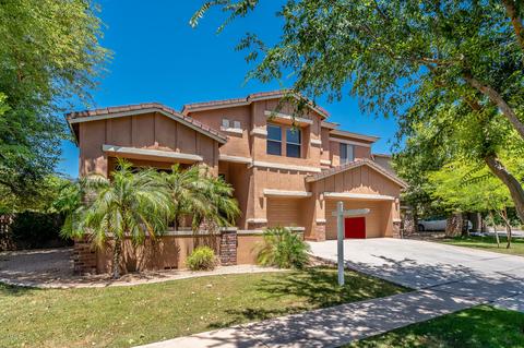 2910 E Comstock Dr, Gilbert, AZ 85296 photo 2