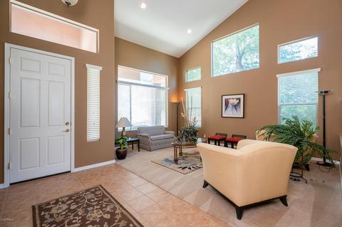 2910 E Comstock Dr, Gilbert, AZ 85296 photo 4
