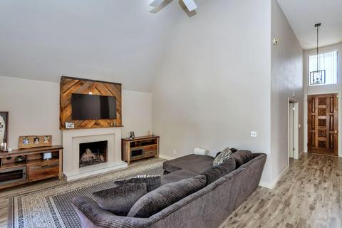 3026 E Stella Ln, Phoenix, AZ 85016 photo 2