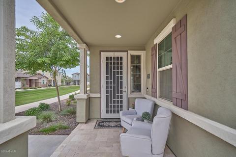 2268 S Basmath Ln, Gilbert, AZ 85295 photo 5