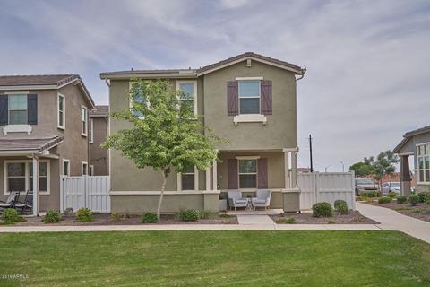 2268 S Basmath Ln, Gilbert, AZ 85295 photo 1