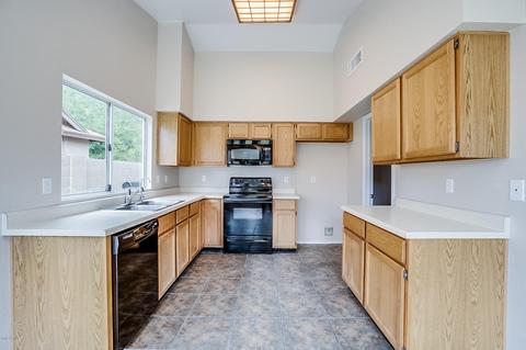 4431 E Douglas Ave, Gilbert, AZ 85234 photo 2