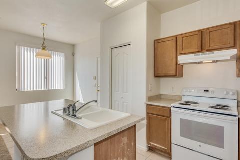 1441 E Sonrisas St, Phoenix, AZ 85040 photo 11
