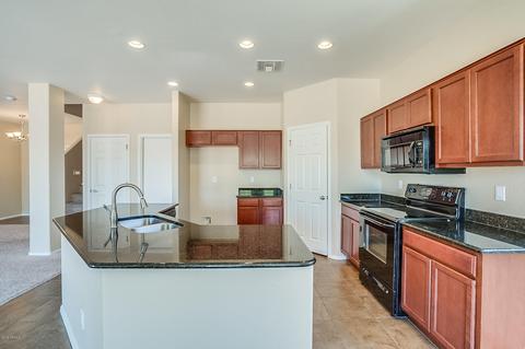 838 S Buena Vista Dr, Apache Junction, AZ 85120 photo 2