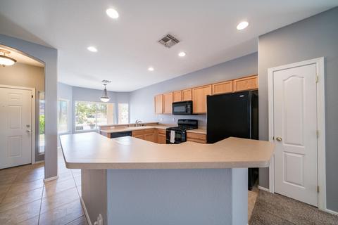 3710 E Thunderheart Trl, Gilbert, AZ 85297 photo 11