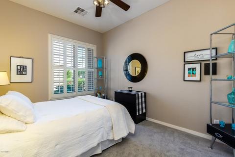 1828 E Desert Ln, Phoenix, AZ 85042 photo 19