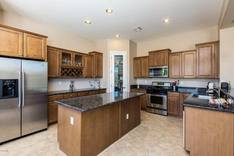 1828 E Desert Ln, Phoenix, AZ 85042 photo 7