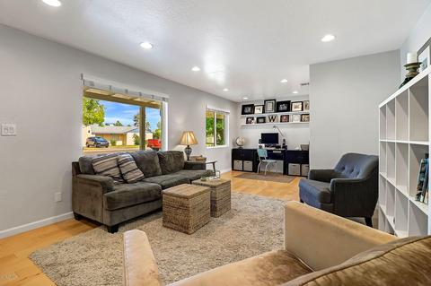 5744 N 11th Way, Phoenix, AZ 85014 photo 4
