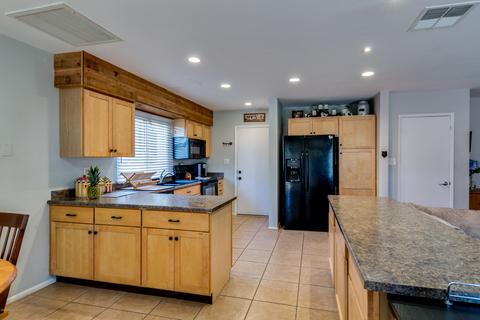 2624 E Cactus Rd, Phoenix, AZ 85032 photo 3