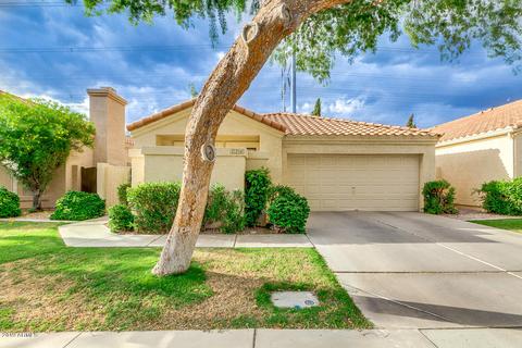 226 E Vaughn Ave, Gilbert, AZ 85234 photo 1