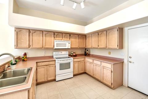 955 E Mcnair Dr, Tempe, AZ 85283 photo 4