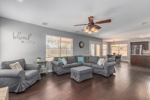 3889 E Douglas Loop, Gilbert, AZ 85234 photo 2