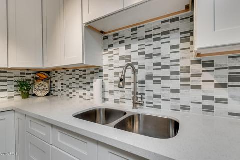 2420 W Echo Ln, Phoenix, AZ 85021 photo 11