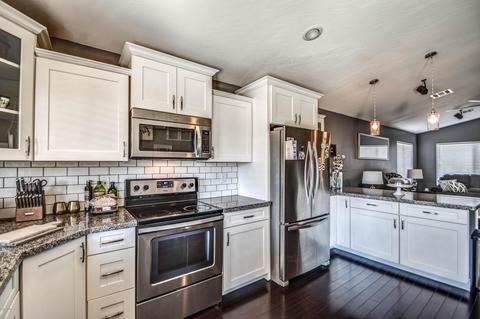 748 E Potter Dr, Phoenix, AZ 85024 photo 9