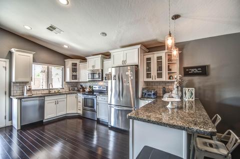 748 E Potter Dr, Phoenix, AZ 85024 photo 8