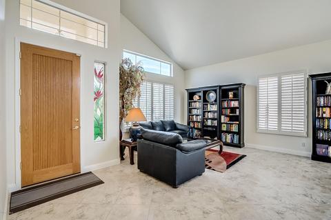 811 E Hiddenview Dr, Phoenix, AZ 85048 photo 6