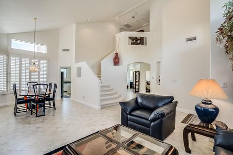 811 E Hiddenview Dr, Phoenix, AZ 85048 photo 9