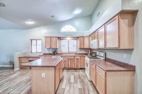 1525 E Oxford Ln, Gilbert, AZ 85295 photo 11