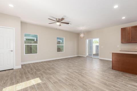 1034 E Odeum Ln, Phoenix, AZ 85040 photo 8