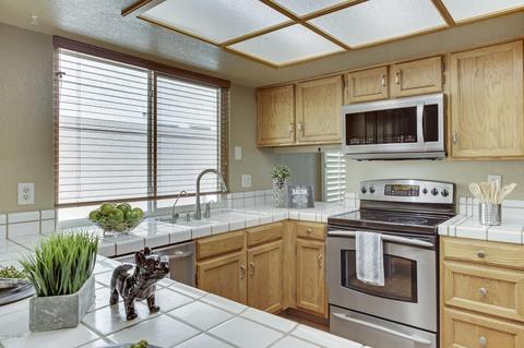 1825 E Winchcomb Dr, Phoenix, AZ 85022 photo 12