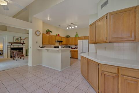 1942 E Citation Ln, Tempe, AZ 85284 photo 4