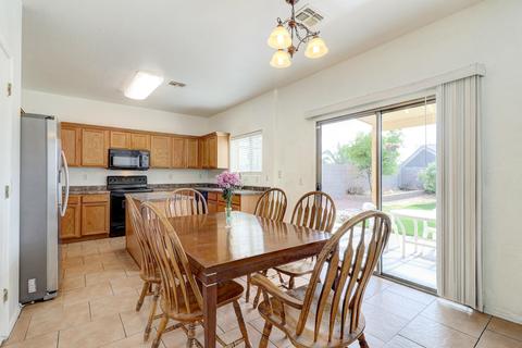 6724 S 36th Ln, Phoenix, AZ 85041 photo 9